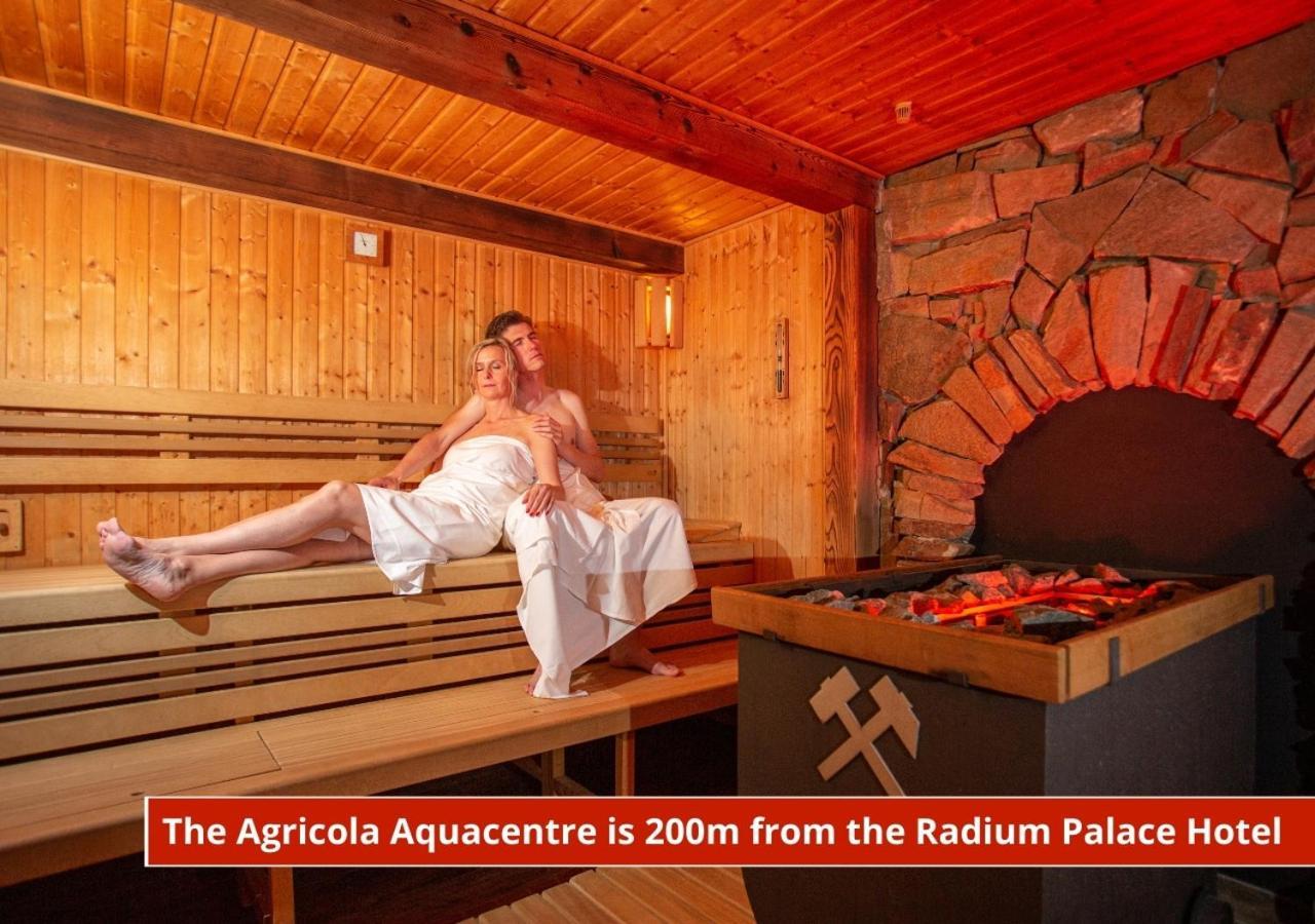 Hotel Radium Palace 亚希莫夫 外观 照片